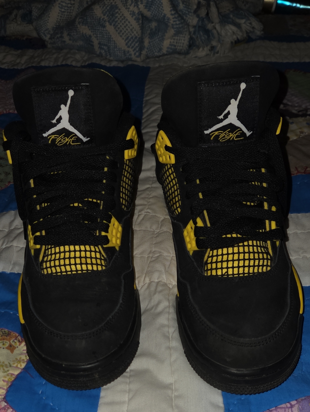 Air Jordan 4 Retro "Thunder 2023"